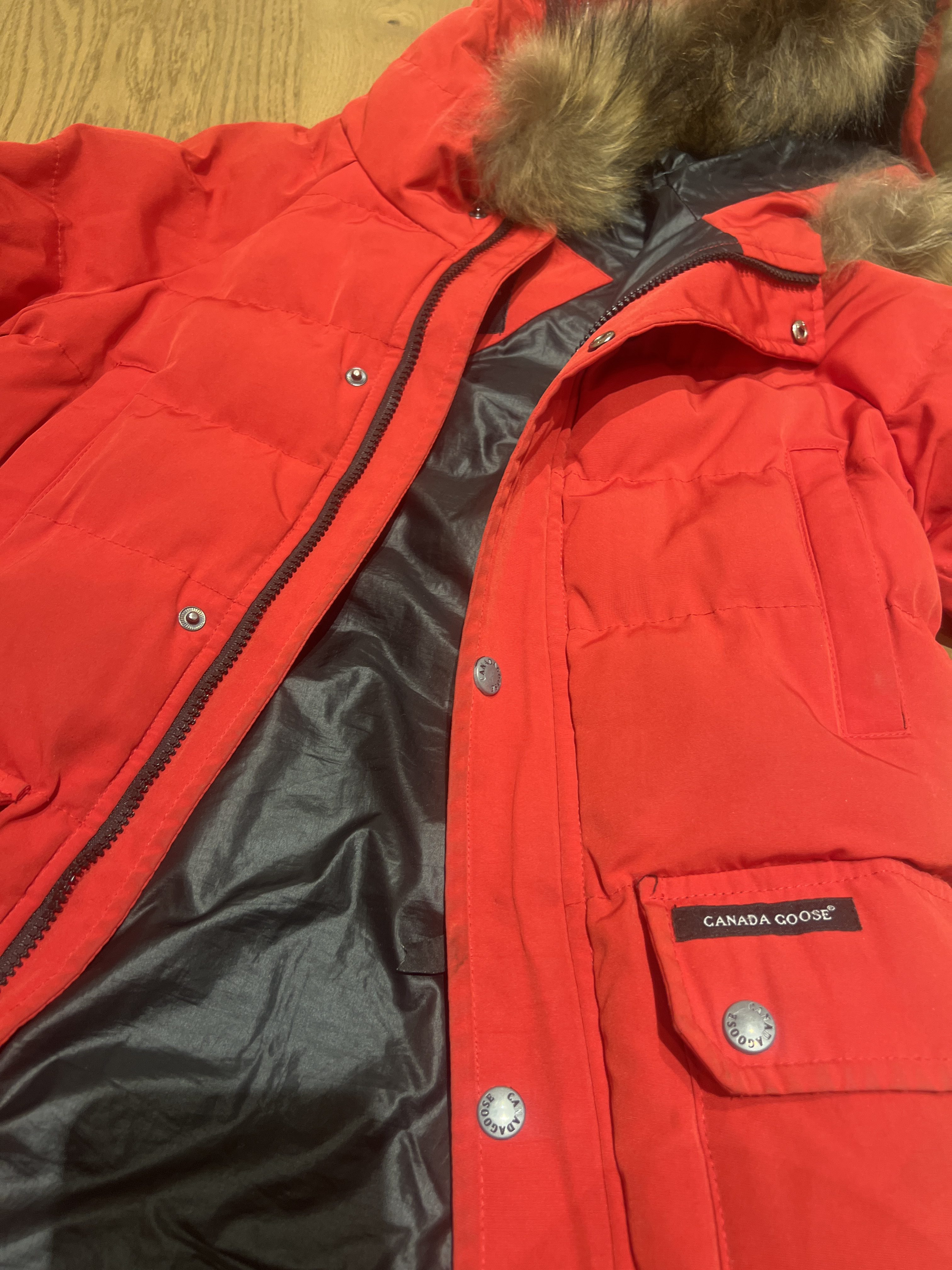 Jakne per dimer e brendit canada goose 11-12 vjeq